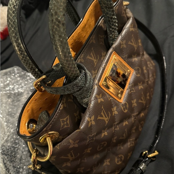 Rare & Limited Edition Monogram Etoile Exotique Tote GM - Picture 2 of 13